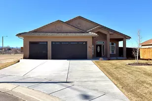 815 Thorncrest Dr, Pueblo, CO 81005 - Photo 1