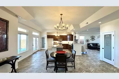 815 Thorncrest Dr, Pueblo, CO 81005 - Photo 7