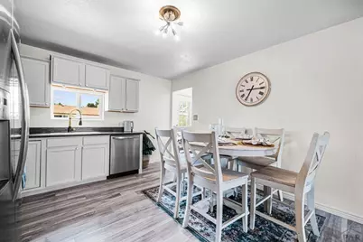 911 Candytuft Blvd, Pueblo, CO 81001 - Photo 7