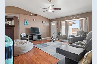 1479 N Moonbeam Dr, Pueblo, CO 81007 - Photo 7