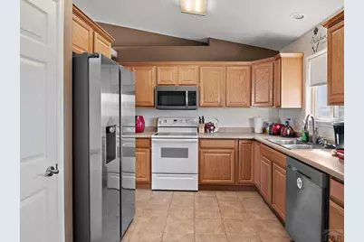 1479 N Moonbeam Dr, Pueblo, CO 81007 - Photo 3