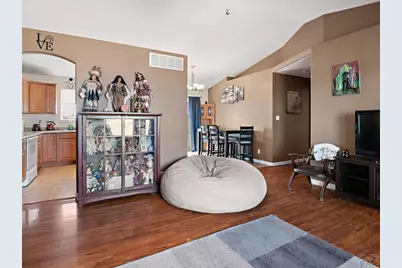 1479 N Moonbeam Dr, Pueblo, CO 81007 - Photo 9