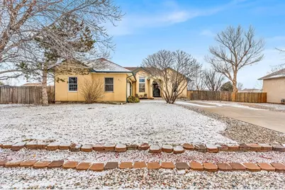 562 S Hook Dr, Pueblo West, CO 81007 - Photo 33