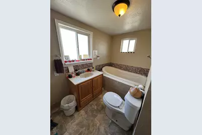 1023 E 6th St, Pueblo, CO 81001 - Photo 11