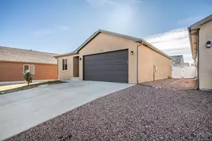 2210 Antelope Way, Pueblo, CO 81005 - Photo 3