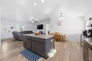 730 S Sterling Dr, Pueblo, CO 81007 - Photo 7