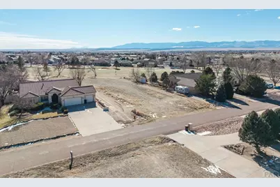 450 W Pin High Dr, Pueblo West, CO 81007 - Photo 7