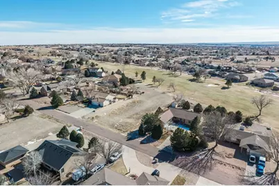 450 W Pin High Dr, Pueblo West, CO 81007 - Photo 9