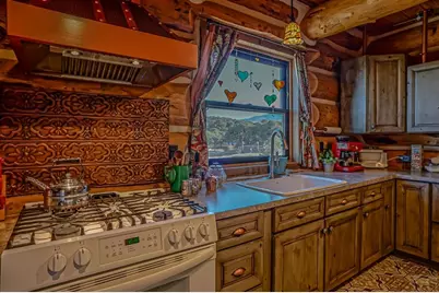 484 Gordon Dr, Walsenburg, CO 81089 - Photo 7