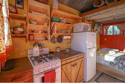 484 Gordon Dr, Walsenburg, CO 81089 - Photo 29