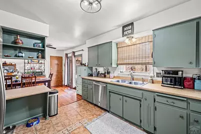 1604 Bunker Hill Rd, Pueblo, CO 81001 - Photo 11