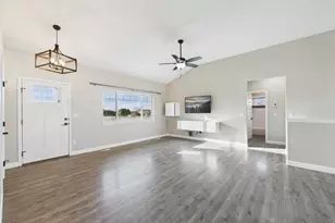 468 S Arriba Dr, Pueblo West, CO 81007 - Photo 9