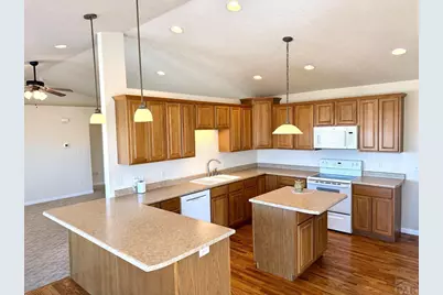 5405 Peregrine Dr, Pueblo, CO 81005 - Photo 7