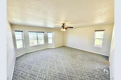 5405 Peregrine Dr, Pueblo, CO 81005 - Photo 17
