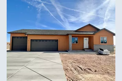 1020 N Kirkwood Dr, Pueblo West, CO 81007 - Photo 1