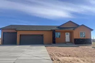 1020 N Kirkwood Dr, Pueblo West, CO 81007 - Photo 1