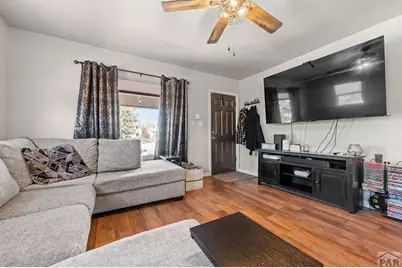 1302 E 10th St, Pueblo, CO 81001 - Photo 7