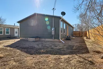 2203 W 15th St, Pueblo, CO 81003 - Photo 25