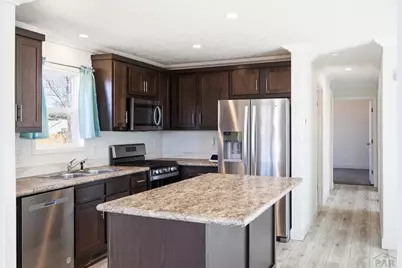 2203 W 15th St, Pueblo, CO 81003 - Photo 7