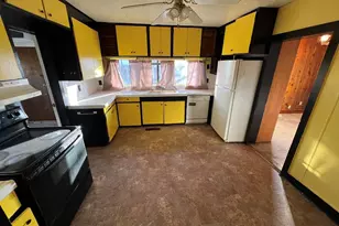 1337 Harding Ave, Canon City, CO 81212 - Photo 9