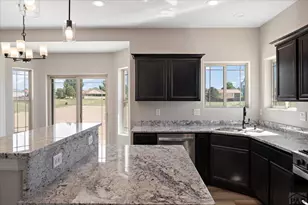 986 S Kenosha Ln, Pueblo West, CO 81007 - Photo 9