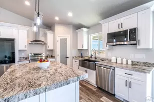 1758 N Billy the Kid Ln, Pueblo West, CO 81007 - Photo 21