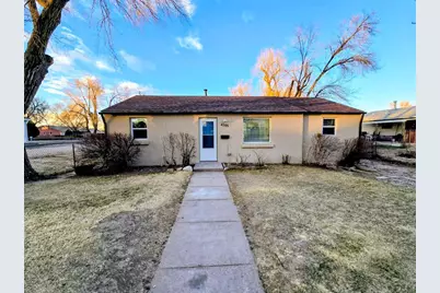 4205 St Clair Ave, Pueblo, CO 81005 - Photo 1