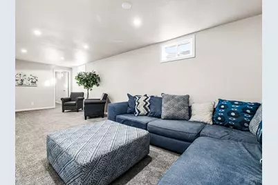 3713 Lancaster Dr, Pueblo, CO 81005 - Photo 11