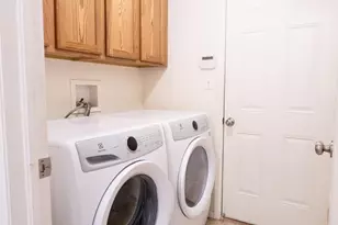 960 Peachcrest Dr, Pueblo, CO 81005 - Photo 19