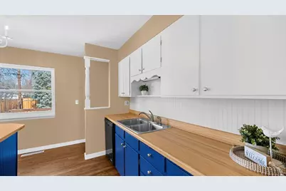 914 Hoorne Ave, Colorado Springs, CO 80907 - Photo 13