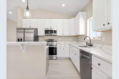 981 E Waverly Dr, Pueblo West, CO 81007 - Photo 11