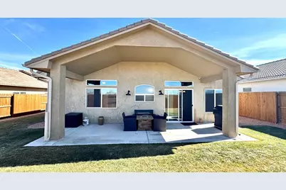 921 Plumcrest Dr, Pueblo, CO 81005 - Photo 13