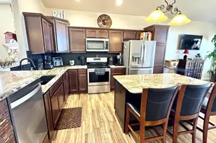 921 Plumcrest Dr, Pueblo, CO 81005 - Photo 5