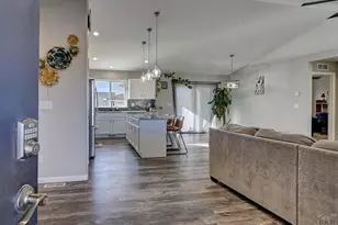 40 E Lyons Dr, Pueblo West, CO 81007 - Photo 7