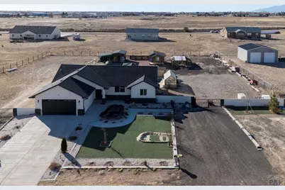 40 E Lyons Dr, Pueblo West, CO 81007 - Photo 3