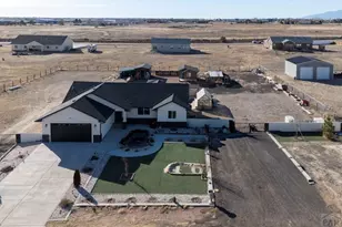 40 E Lyons Dr, Pueblo West, CO 81007 - Photo 3