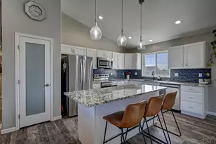 40 E Lyons Dr, Pueblo West, CO 81007 - Photo 9