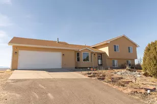 917 S Sterling Ln, Pueblo, CO 81007 - Photo 1