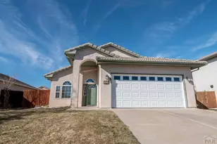 935 Maplecrest Dr, Pueblo, CO 81005 - Photo 1