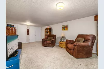 2932 8th Ave, Pueblo, CO 81008 - Photo 45