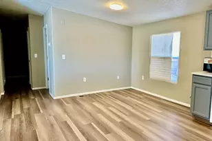 2501 E 9th St, Pueblo, CO 81001 - Photo 5