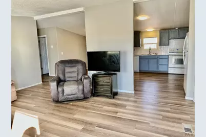 2501 E 9th St, Pueblo, CO 81001 - Photo 3