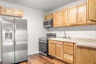 611 W 11th St, Pueblo, CO 81003 - Photo 9