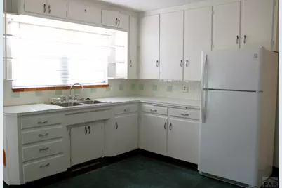 648 Jackson St, Pueblo, CO 81004 - Photo 17