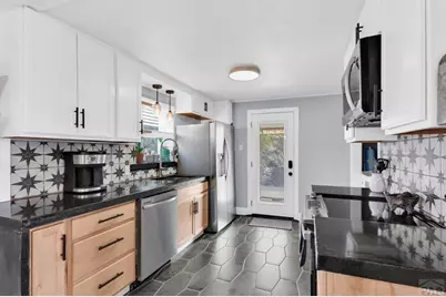 719 W 17th St, Pueblo, CO 81003 - Photo 7