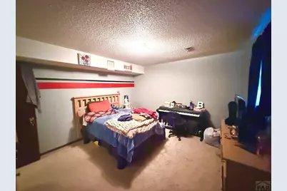 110 Encino Dr, Pueblo, CO 81005 - Photo 15