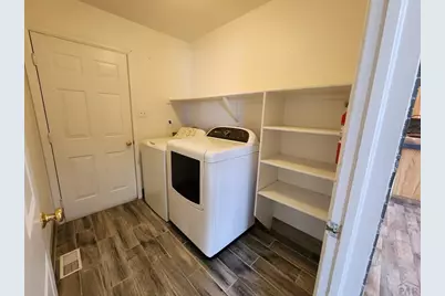 722 S Legend Lane, Pueblo, CO 81007 - Photo 7