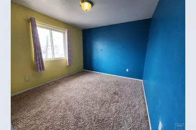 722 S Legend Lane, Pueblo, CO 81007 - Photo 9