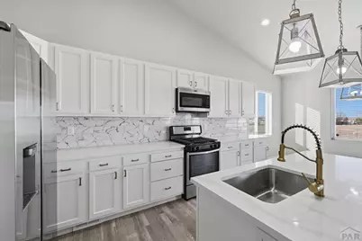 1187 E Ivanhoe Dr, Pueblo, CO 81007 - Photo 11