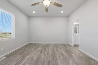 1187 E Ivanhoe Dr, Pueblo, CO 81007 - Photo 13